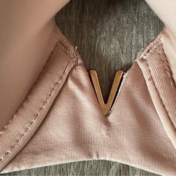 Victoria’s Secret’s Line Demi Naked Brown Colored Bra 34DD - Picture 6 of 10